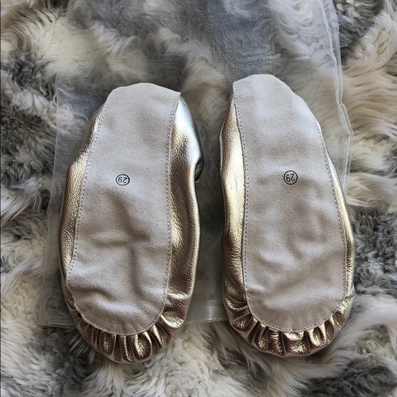 Tutu du Monde Gold Ballet Slippers - Picture 4 of 4
